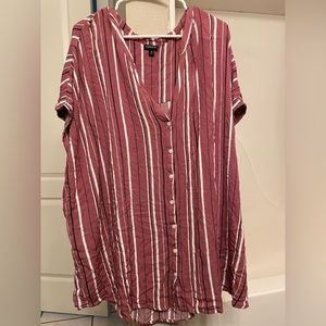 Torrid Size 6 pink striped short sleeve bottom up